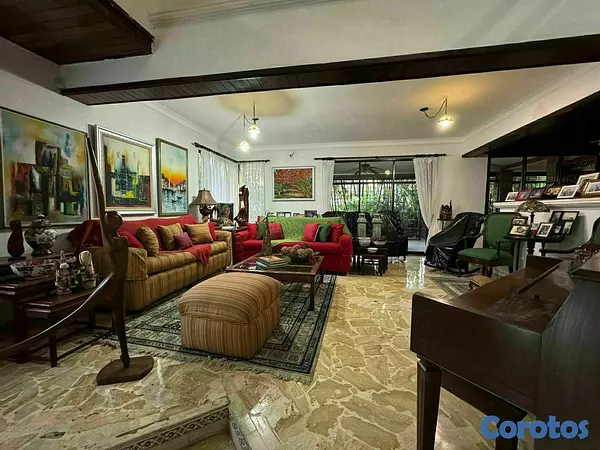 casas - Amplia casa en Arroyo Hondo II 1