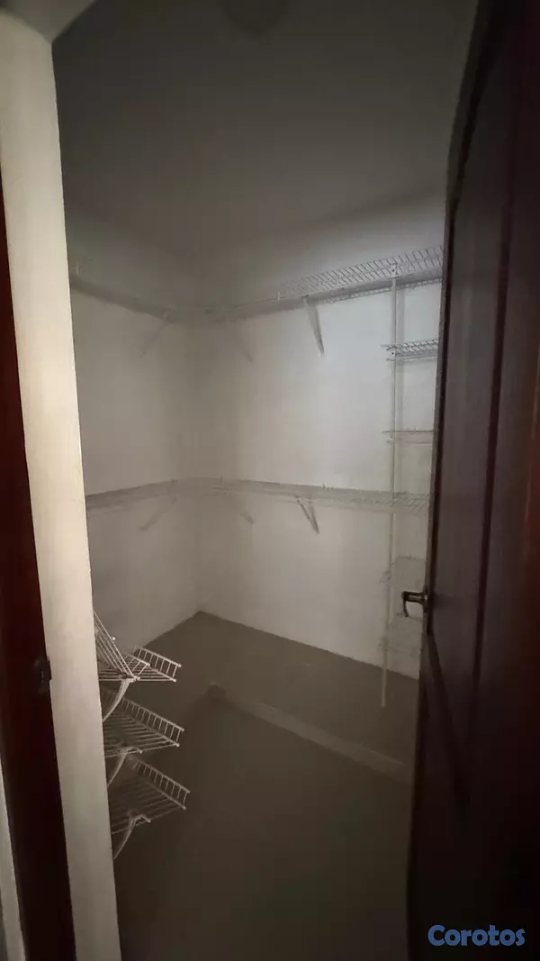 apartamentos - APARTAMENTO PRIMER PISO EMN EL MILLON DEL LADO DEL 7