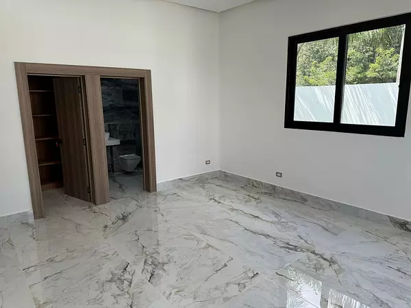 casas - Lujosa Vivienda en Proyecto Cerrado, Llanos de Gurabo 8