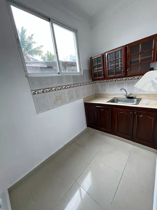 oficinas y locales comerciales - Edifcio con 14 oficinas Ubicado en Gazcue 9