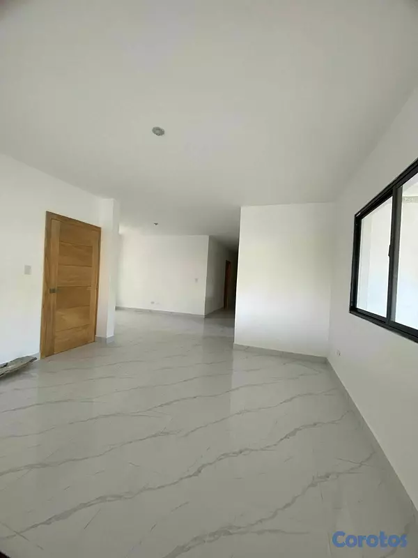 apartamentos - VENDO Apartamento en Av. Ecológica con dos parqueo 8