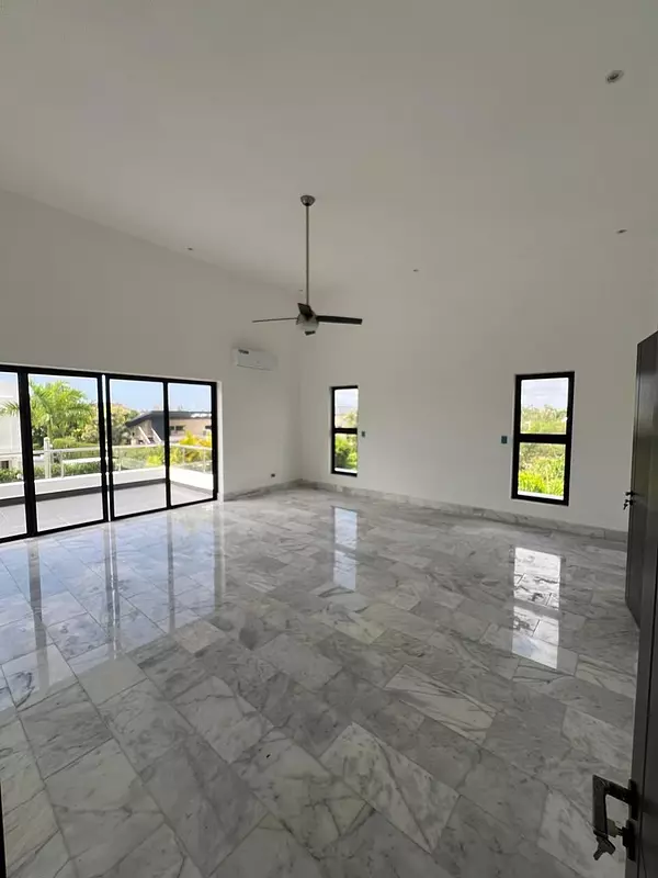 casas vacacionales y villas - Vendo Punta Cana Villages 
Villa Nueva a estrenar 
 7