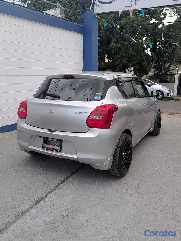carros - SUZUKI SWIFT 2020 5