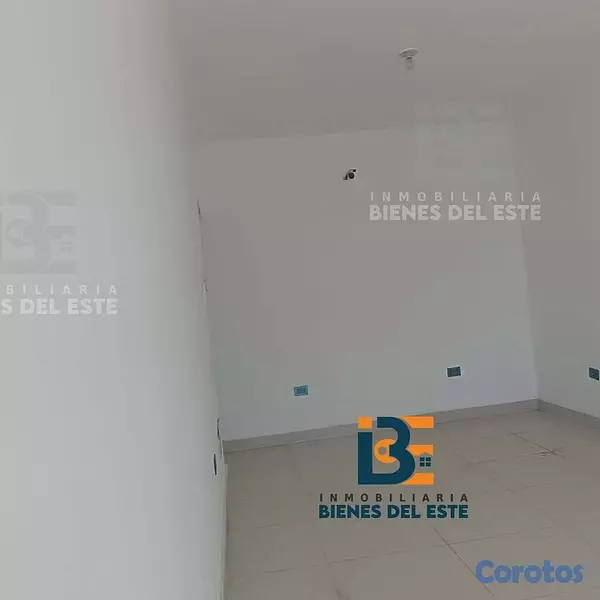 oficinas y locales comerciales - Se Renta Local Comercial en Barrio México, proximo 7