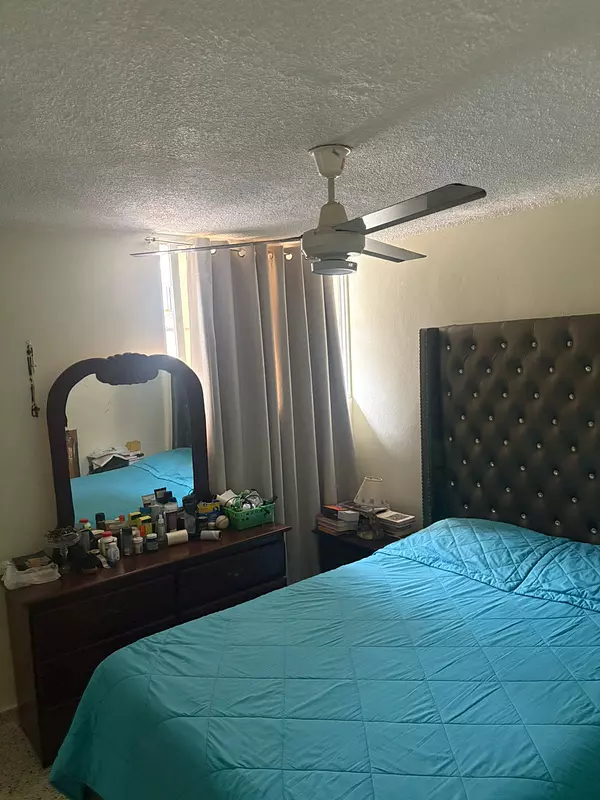 casas - Casa en Venta – Av. Independencia  Santo Domingo. 9