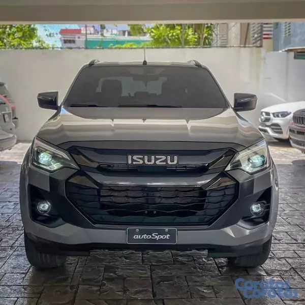 jeepetas y camionetas - Isuzu DMAX LSE 2026 11