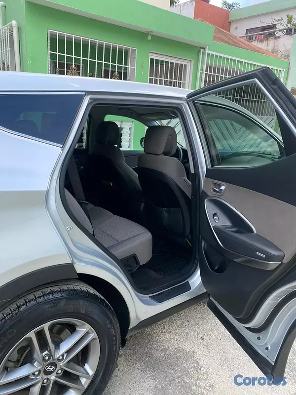 jeepetas y camionetas - HIUNDAY SANTA FE 2018 SPORT  9