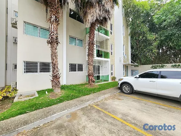 apartamentos - PRIMER PISO CON PATIO REMODELADO PROXIMO PUCMM SAN 6