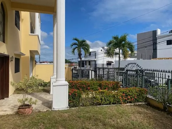 casas - Casa en Venta en LAS COLINAS DEL SEMINARIO I 2