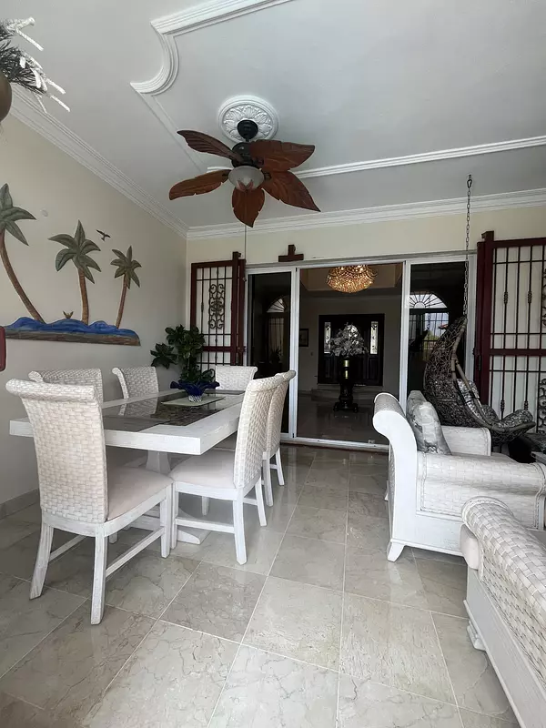 casas - Casa en venta con Piscina en Altos de AH III 7