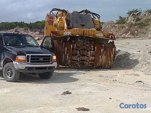 construccion e industrial - FREP, SRL. Transporte y Alquiler de Equipos Pesado 5