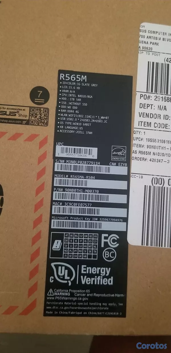 computadoras y laptops - Laptop Asus de 15.6' con procesador Intel 
4 GB de RAM y un disco duro de 1 TB 3
