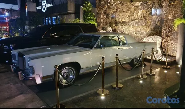 carros - Lincoln Continental 1977 Towncoupe Cartier Edition ( clásico / antiguo ) 8