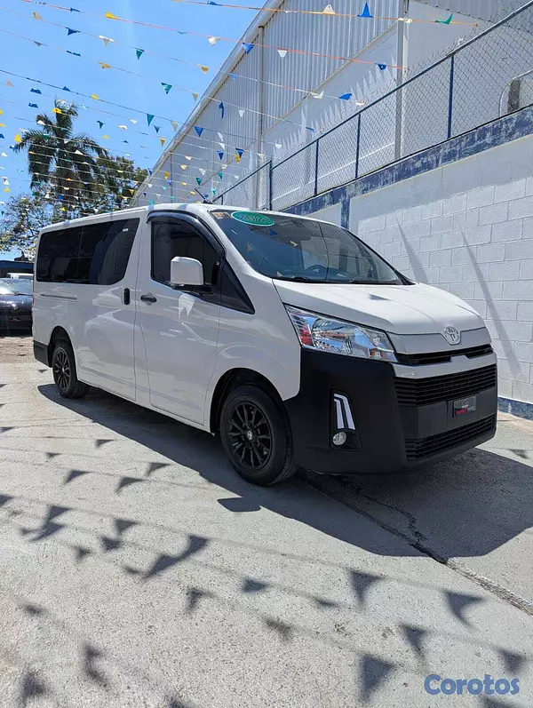 otros vehiculos - TOYOTA HIACE DELUXE 2021 AMERICANA 4
