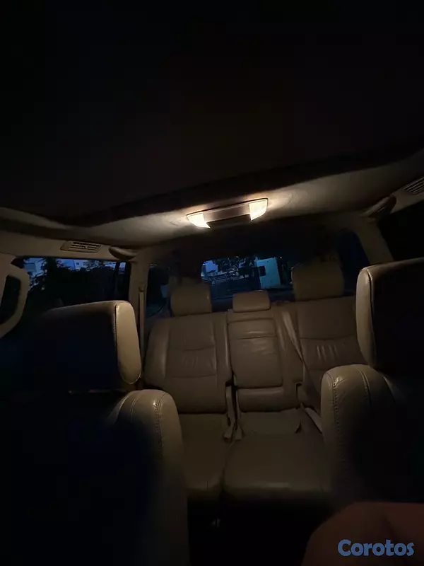jeepetas y camionetas - Toyota lexus GX470 6