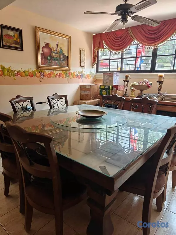 casas - Casa de 4 habitaciones en venta en Av. Independenc 5