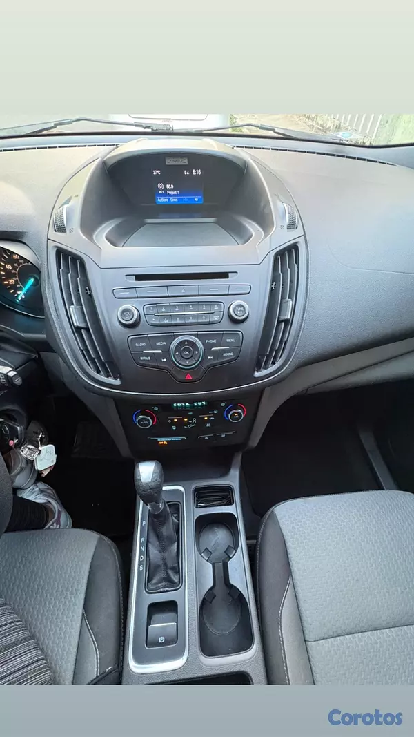 jeepetas y camionetas - Ford Escape SE 2017 Oportunidad 6