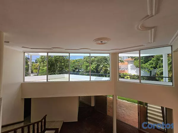 casas - Casa de 5 habitaciones 4 baños 4 parqueos en alqui 11