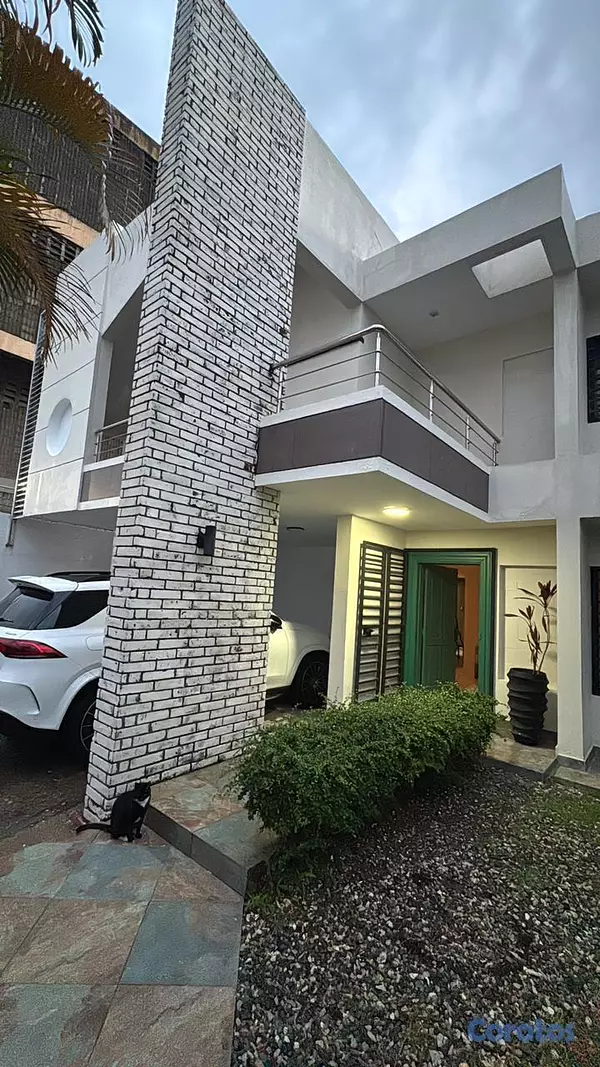casas - CASA EN ALQUILER – LA CASTELLANA, DISTRITO NACIONA 7