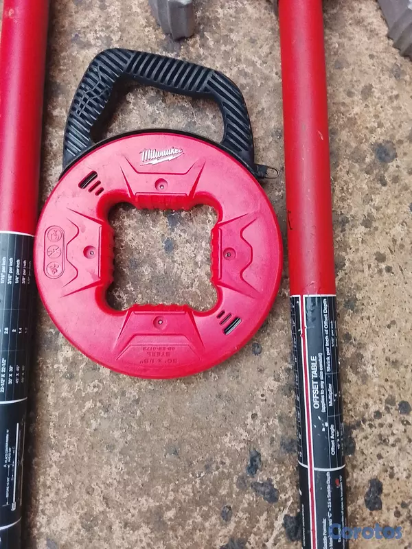 equipos profesionales - Milwaukee 2  doblas  tubos  uno  de 3/4 y uno de 1/2   y una cinta de 50  2