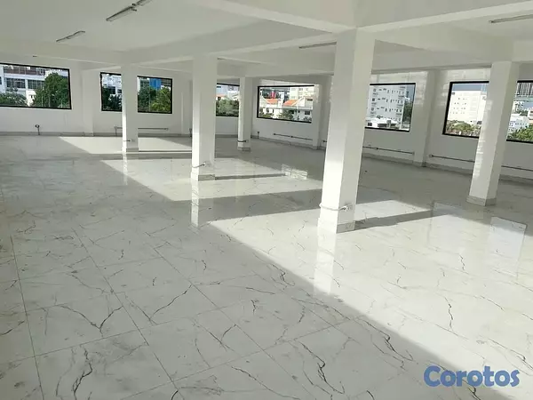 oficinas y locales comerciales - Alquiler local en Bella Vista  2