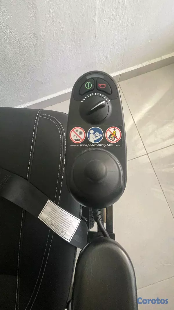 Salud y Equipamiento Médico - Silla de Ruedas Eléctrica Pride Nueva. 4