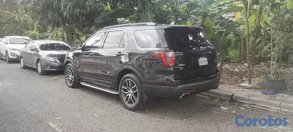jeepetas y camionetas - FORD EXPLORER SPORT, MUY BUENAS CONDICIONES 3