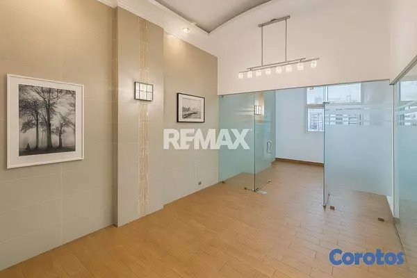oficinas y locales comerciales - Local comercial de 68mt2 amueblado en alquiler en  4