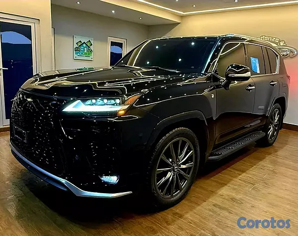 jeepetas y camionetas - Lexus LX600 2022 F-Sport 4x4 V6 Twinturbo Cleancarfax Importada la mas full 3