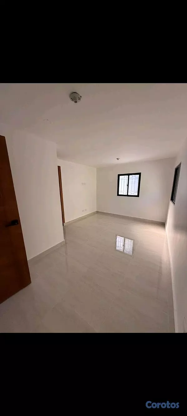 casas - Casa en la Av. Independencia en alquiler 4