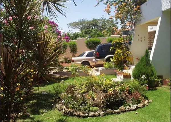casas - Casa en venta de dos niveles en COSTA VERDE 2