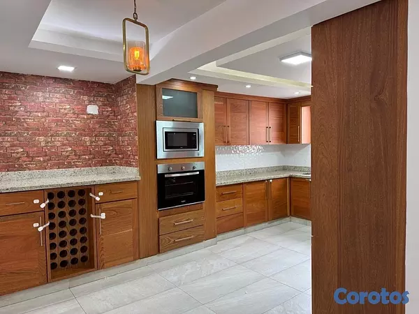 casas - CASA EN VENTA EN SANTIAGO DE LOS CABALLEROS PRÓXIMO A LA 27 de febrero  7