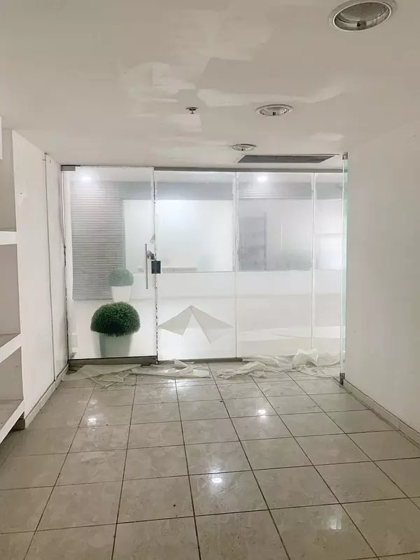 oficinas y locales comerciales - Local en venta primer nivel  10