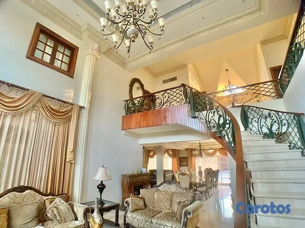 casas vacacionales y villas - Villa Magestuosa y elegante Juandolio 4hab 1,214MTS US$1.2 4