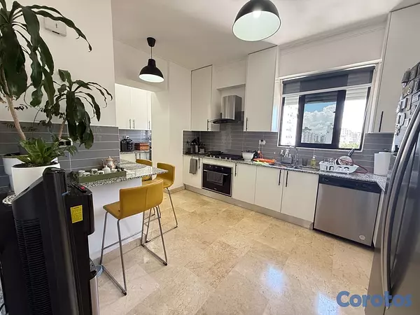 apartamentos - vendo naco no barrio tres habitaciones con su baño tres parqueo balcón balcón 4