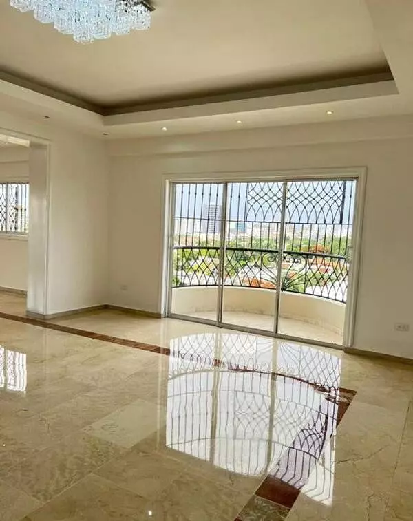 apartamentos - Alquiler Amplio Apartamento de 3 Habitaciones en Bella Vista, Santo Domingo 3