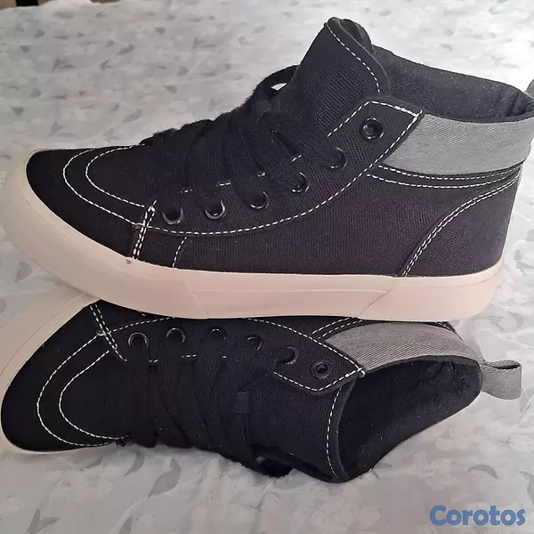 ropa y zapatos - Tenis old navy 4