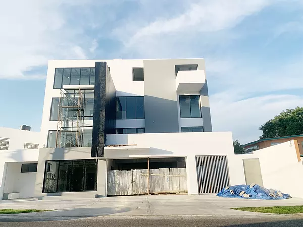oficinas y locales comerciales - Local corporativo en los prados  6