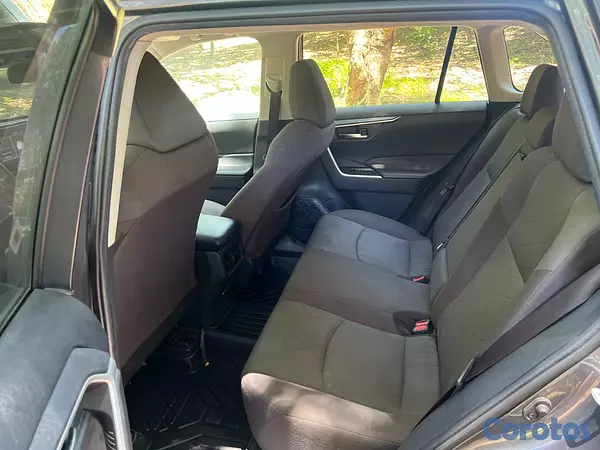jeepetas y camionetas - Toyota RAV4 XLE 2022 2