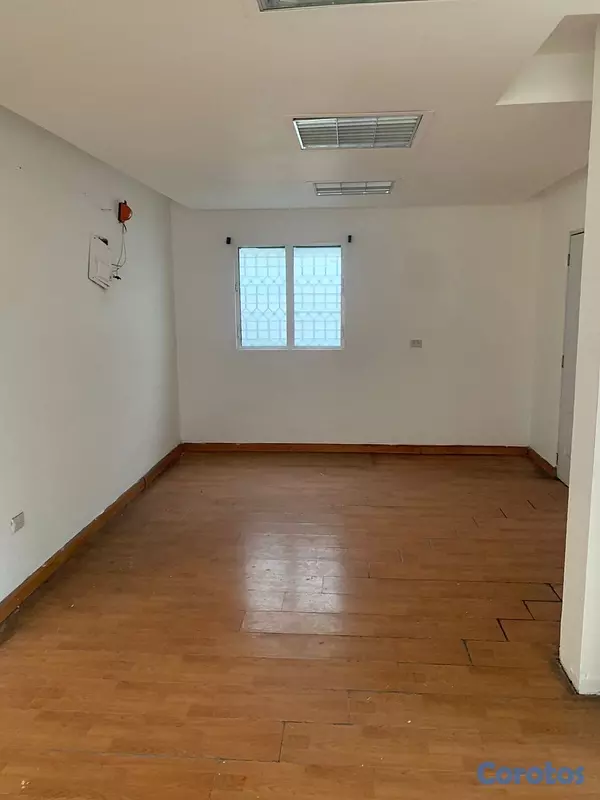oficinas y locales comerciales - Local Comercial en Alquiler- Romulo Betancourt 4