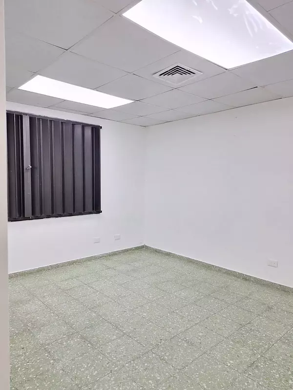 oficinas y locales comerciales - local en Piantini 4