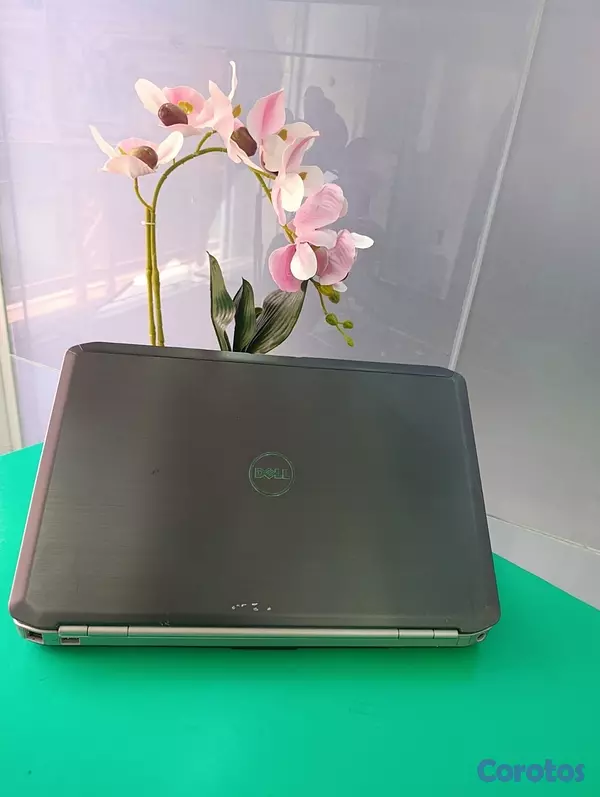 computadoras y laptops - Laptop DELL LATITUDE E5520 i5-2  GENERACION/ 320HDD/ 6GB RAM / 15.6Pulg 2