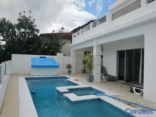 casas - Villa con espectacular vista al mar y la montaña lugar tranquilo cerca de todo 1
