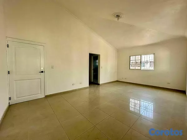 casas - Vendo casa Mirador del este, Santo Domingo este  2