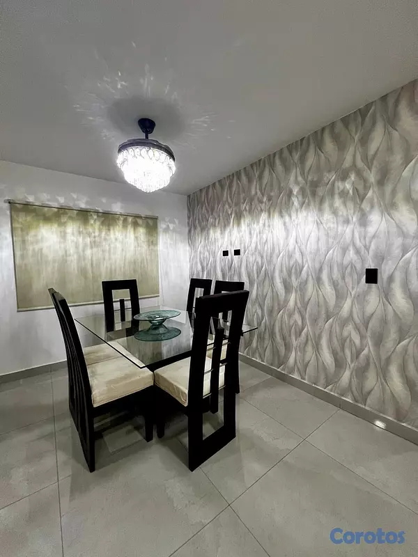 apartamentos - Apartamento 2do Nivel en Ave. Hispanoamericana  3