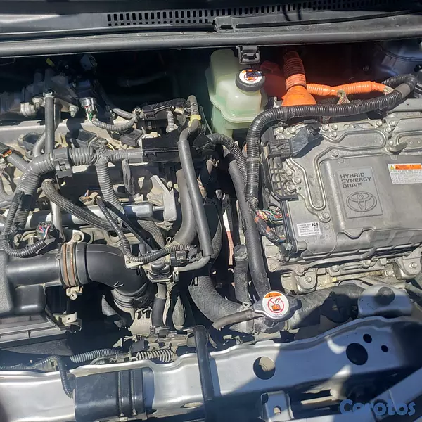 otros vehiculos - Toyota vitz 2018 negociable 7
