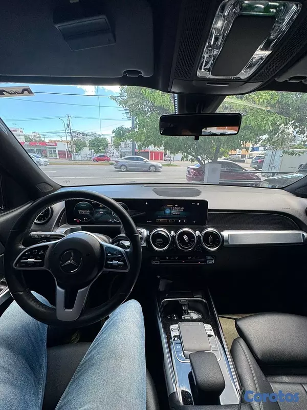 jeepetas y camionetas - Mercedes Benz GLB-200 2020 4
