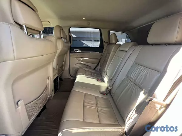 jeepetas y camionetas - chevolet silverado 2020 6