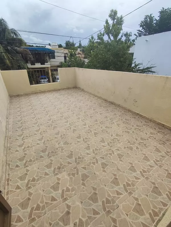 casas - Vendo casa de 2 niveles  residencial Gacela 
 6