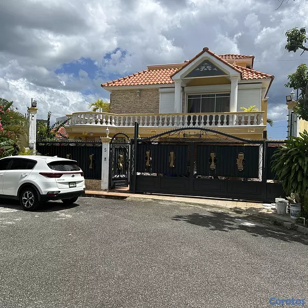 apartamentos - Vendo hermosa Villa en Santo Domingo Este 11